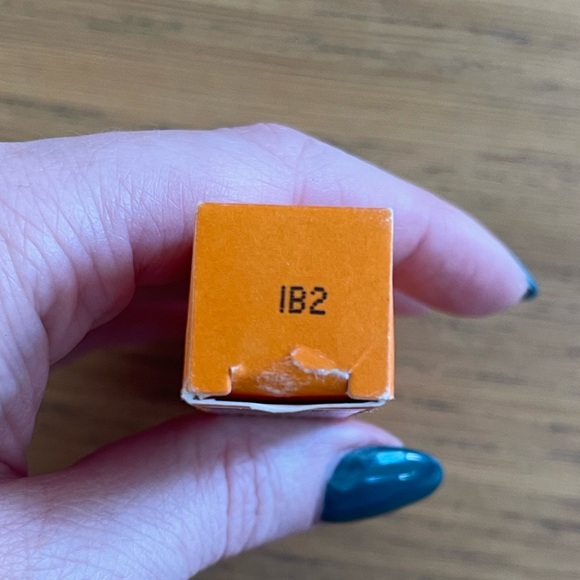 Live Tinted HUEGLOSS® High-Shine Lip Gloss in Brave NWT - Picture 10 of 11